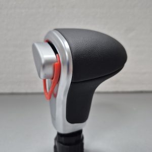 РАЧКА АВТОМАТСКИ МЕНУВАЧ AUDI A5/A7/Q5